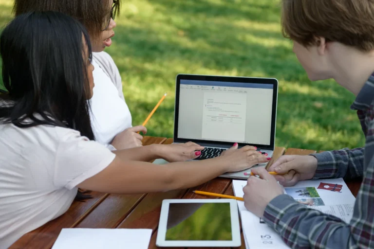 Python turtle write() – Write Text to Turtle Screen